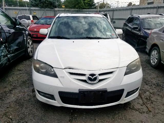 JM1BK324281869029 - 2008 MAZDA 3 S WHITE photo 9