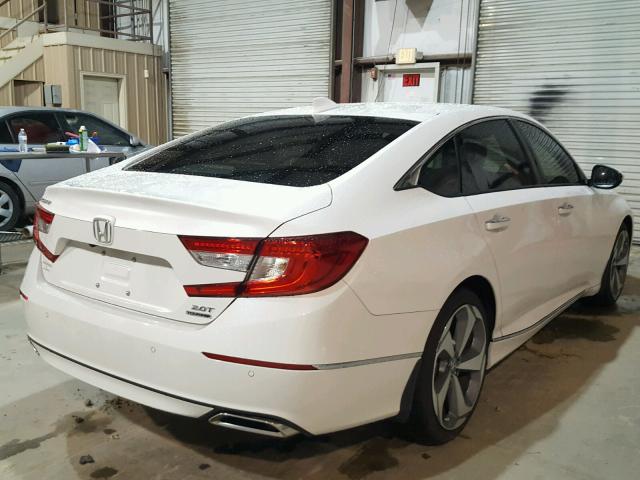 1HGCV2F91JA042979 - 2018 HONDA ACCORD TOU WHITE photo 4