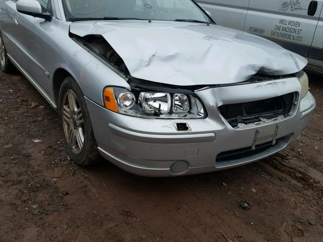 YV1RS592462510412 - 2006 VOLVO S60 2.5T SILVER photo 9