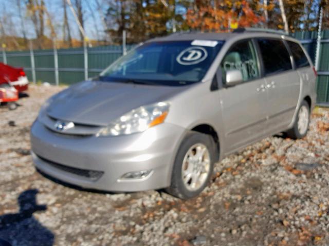 5TDZA22C46S423404 - 2006 TOYOTA SIENNA XLE SILVER photo 2