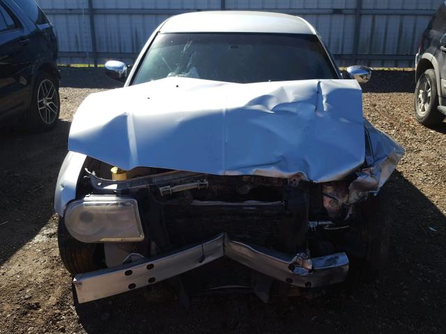 2C3KA63HX6H277886 - 2006 CHRYSLER 300C SILVER photo 7