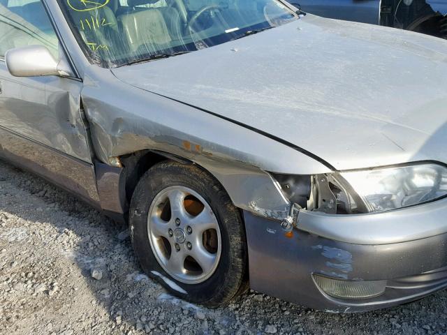 JT8BF22G3V0042326 - 1997 LEXUS ES 300 BEIGE photo 9