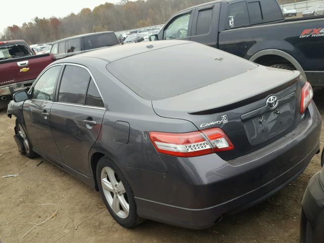 4T1BF3EK9BU209957 - 2011 TOYOTA CAMRY BASE GRAY photo 3