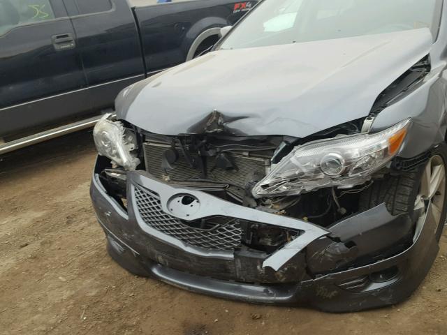 4T1BF3EK9BU209957 - 2011 TOYOTA CAMRY BASE GRAY photo 9