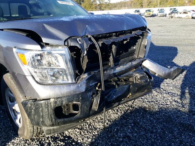 1N6AA1CJ9HN564026 - 2017 NISSAN TITAN S GRAY photo 9