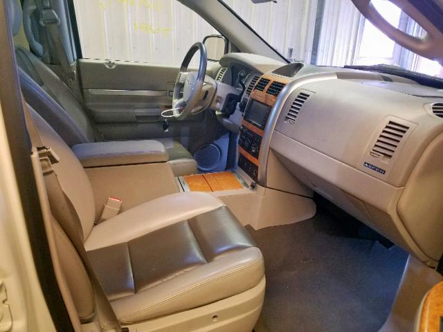 1A8HW58288F147074 - 2008 CHRYSLER ASPEN LIMI WHITE photo 5