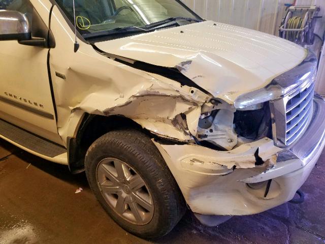 1A8HW58288F147074 - 2008 CHRYSLER ASPEN LIMI WHITE photo 9