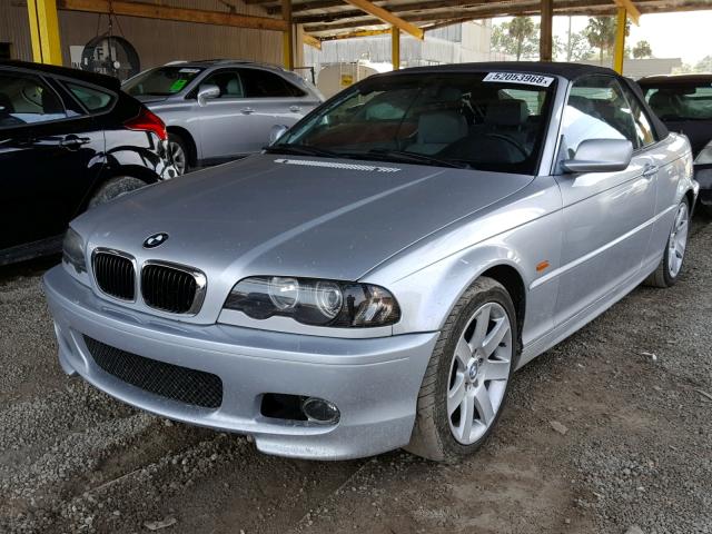 WBABR3342YEA83590 - 2000 BMW 323 CI SILVER photo 2