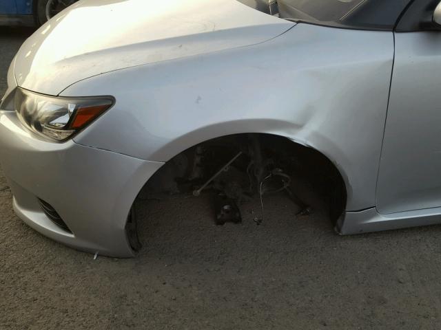 JTKJF5C7XD3057022 - 2013 TOYOTA SCION TC 银色 照片 9