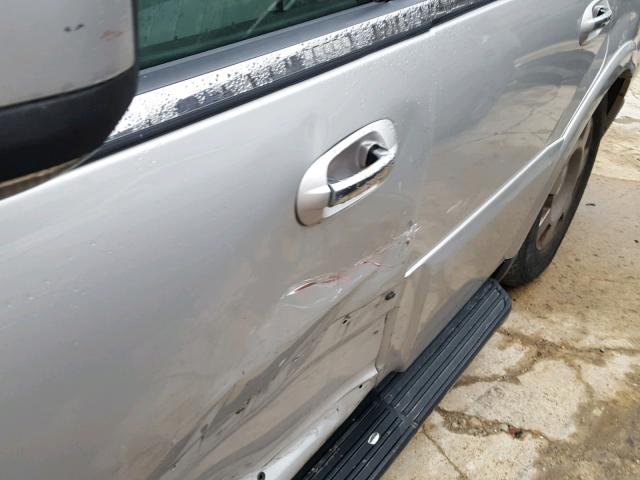 5LMFU28516LJ22375 - 2006 LINCOLN NAVIGATOR Күміс фото 10