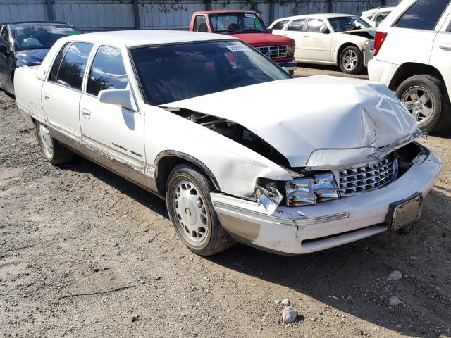 1GEEH90Y9WU550668 - 1998 CADILLAC COMMERCIAL WHITE photo 1