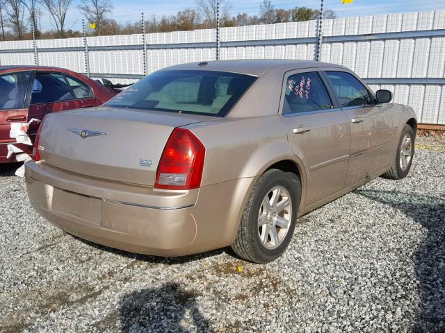 2C3LA53G66H520549 - 2006 CHRYSLER 300 TOURIN GOLD photo 4