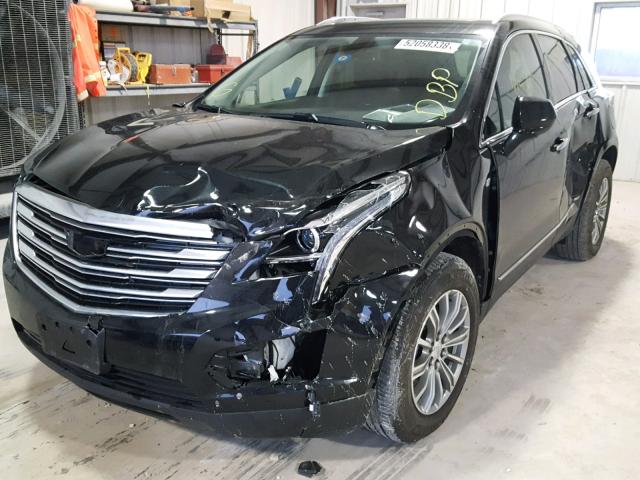 1GYKNBRS6HZ246112 - 2017 CADILLAC XT5 LUXURY BLACK photo 2