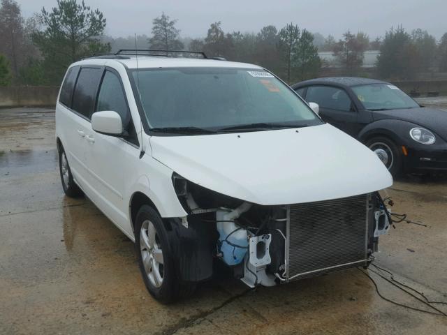 2V4RW3DG3BR622072 - 2011 VOLKSWAGEN ROUTAN SE WHITE photo 1