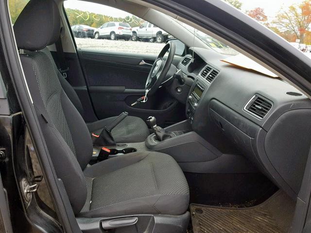 3VW1K7AJXBM382601 - 2011 VOLKSWAGEN JETTA BASE 黑色 照片 5