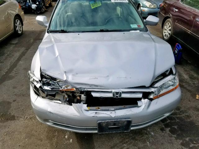 1HGCG66582A175285 - 2002 HONDA ACCORD LX SILVER photo 7