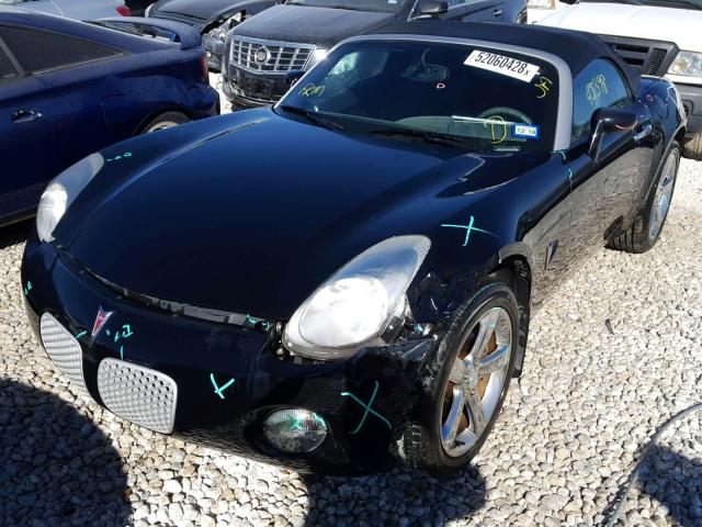 1G2MB35B37Y116526 - 2007 PONTIAC SOLSTICE BLACK photo 2