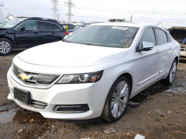 2G1125S31J9107853 - 2018 CHEVROLET IMPALA PRE WHITE photo 2