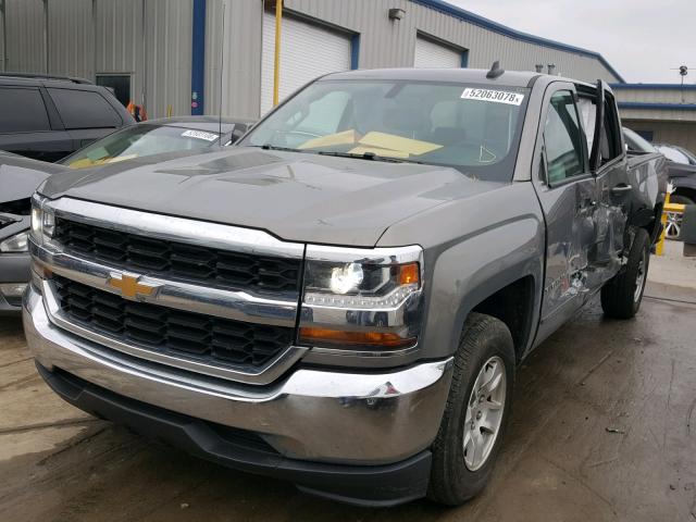 3GCPCREH2HG365229 - 2017 CHEVROLET SILVERADO SILVER photo 2