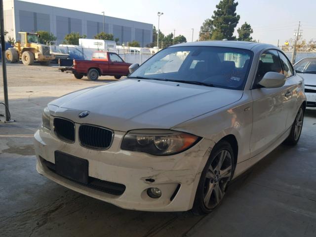 WBAUP7C51DVP24475 - 2013 BMW 128 I WHITE photo 2