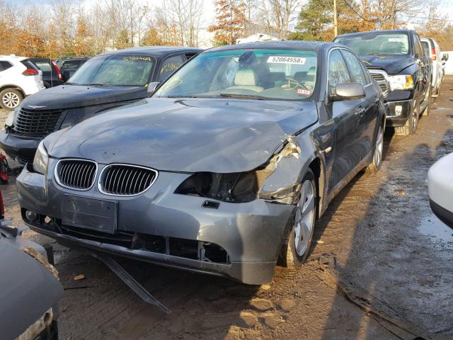 WBANF73547CU27983 - 2007 BMW 530 XI GRAY photo 2