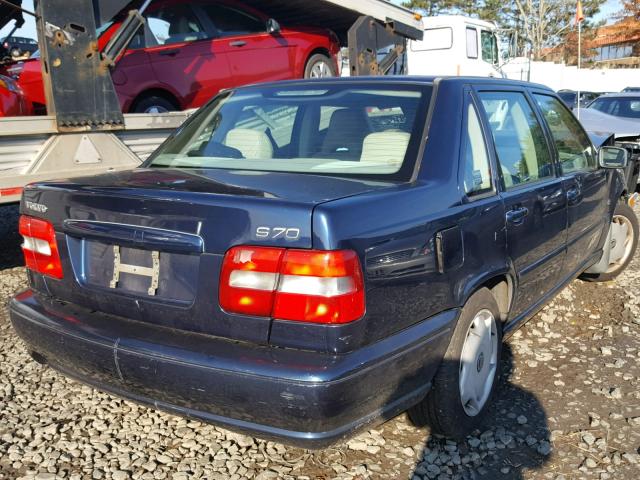 YV1LS55A1X1598314 - 1999 VOLVO S70 BLUE photo 4