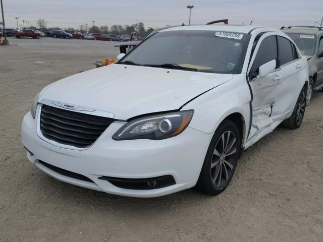 1C3CCBCG8DN520887 - 2013 CHRYSLER 200 LIMITE WHITE photo 2