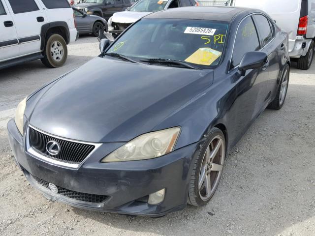 JTHBK262575037578 - 2007 LEXUS IS 250 CHARCOAL photo 2