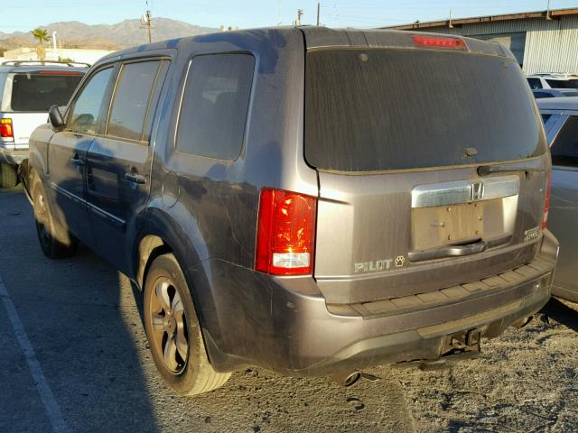 5FNYF4H33FB078466 - 2015 HONDA PILOT SE GRAY photo 3