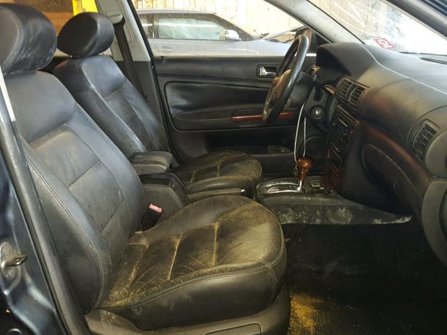 WVWTH63B44P101996 - 2004 VOLKSWAGEN PASSAT GLX 灰色 照片 5