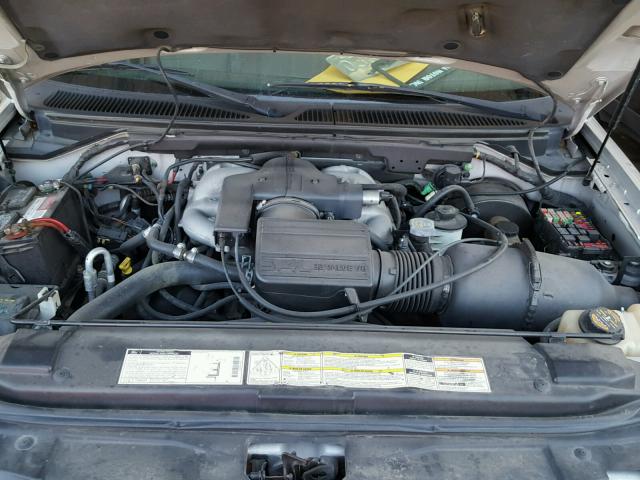 5LMFU28A1YLJ34378 - 2000 LINCOLN NAVIGATOR Gümüş foto 7