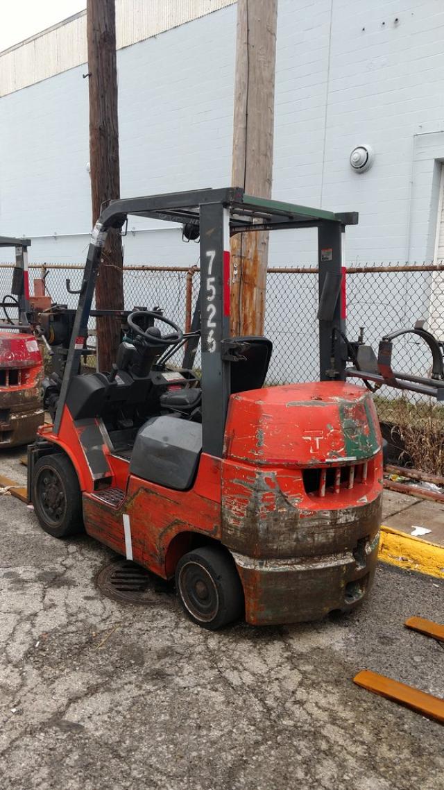 7FGCU2579302 - 2002 TOYOTA FORKLIFT UNKNOWN - NOT OK FOR INV. photo 3
