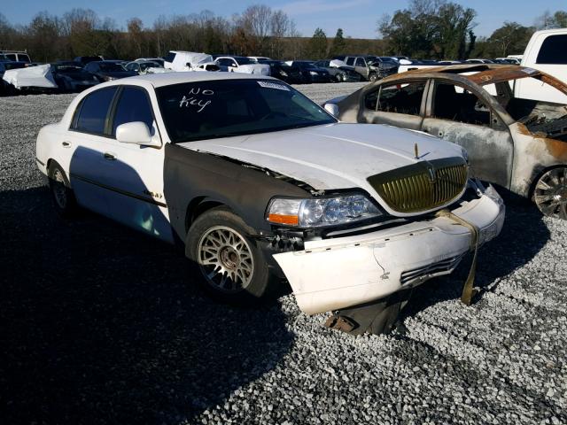 1LNHM81W55Y622736 - 2005 LINCOLN TOWN CAR S WHITE photo 1