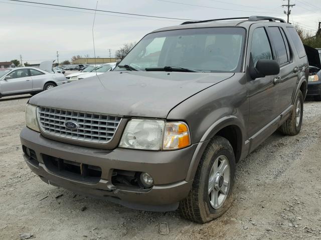 1FMZU75E02UA82120 - 2002 FORD EXPLORER L BROWN photo 2