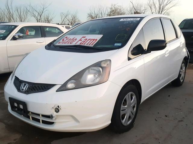 JHMGE8H30BS004522 - 2011 HONDA FIT WHITE photo 2