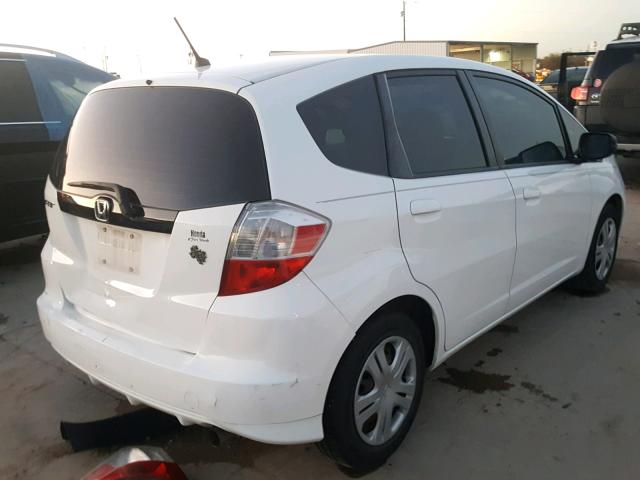 JHMGE8H30BS004522 - 2011 HONDA FIT WHITE photo 4