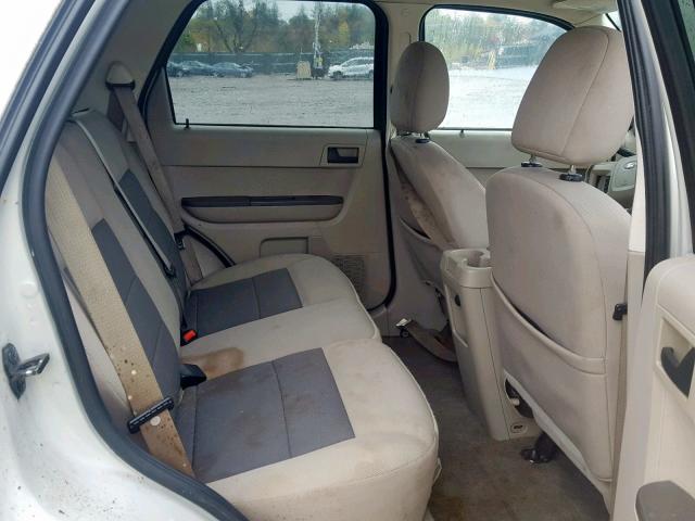 1FMCU93168KC67665 - 2008 FORD ESCAPE XLT WHITE photo 6