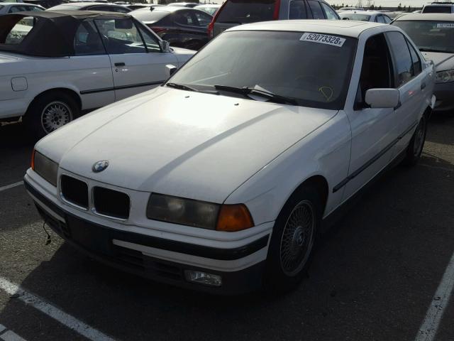 WBACB4315PFL11320 - 1993 BMW 325 I AUTO WHITE photo 2