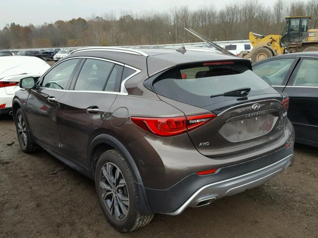 SJKCH5CR1HA021486 - 2017 INFINITI QX30 BASE BROWN photo 3