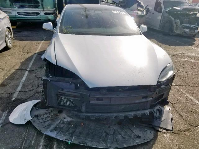 5YJSA1E18HF199387 - 2017 TESLA MODEL S أبيض صورة 9