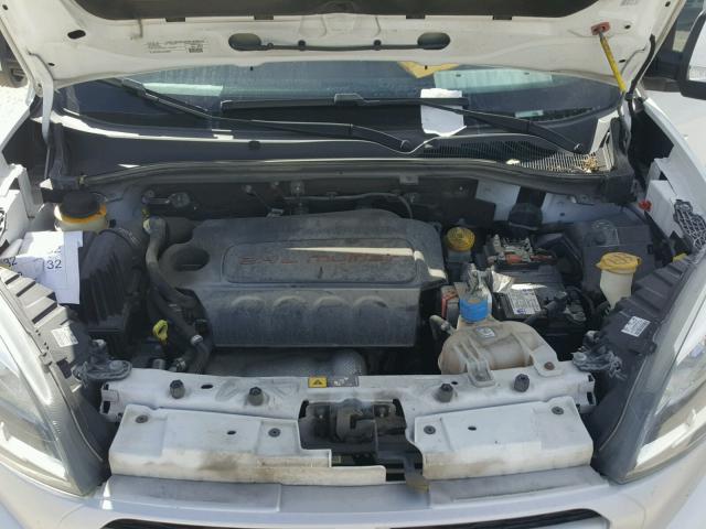 ZFBERFBT2F6A66048 - 2015 RAM PROMASTER 白色 照片 7