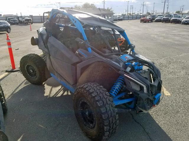 3JBVVAW4XKK000061 - 2019 CAN-AM MAVERICK X TWO TONE photo 1