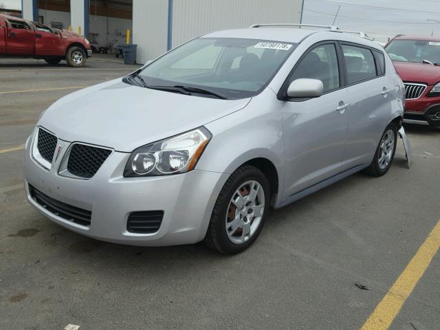 5Y2SM67049Z444268 - 2009 PONTIAC VIBE SILVER photo 2