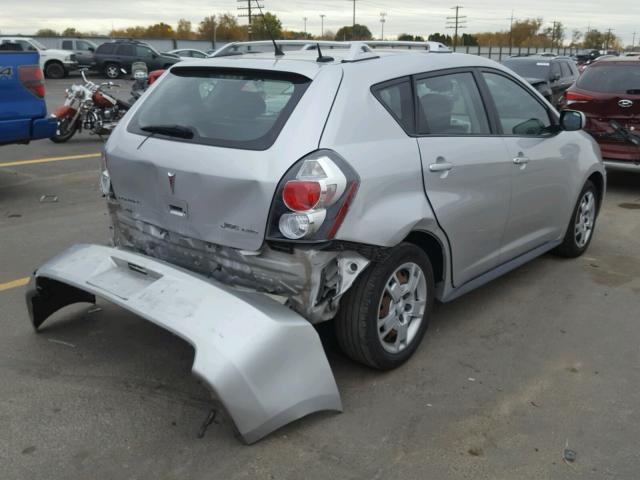 5Y2SM67049Z444268 - 2009 PONTIAC VIBE SILVER photo 4