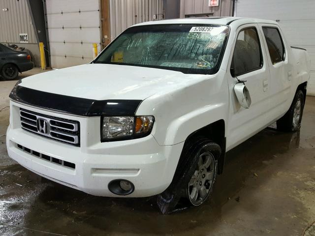 2HJYK16596H572299 - 2006 HONDA RIDGELINE WHITE photo 2