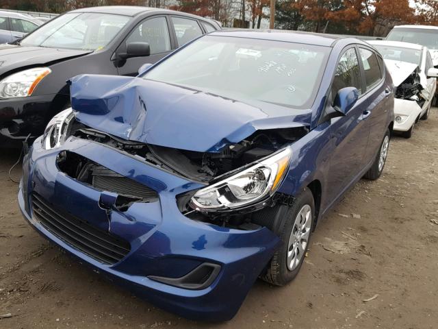 KMHCT5AE0HU337523 - 2017 HYUNDAI ACCENT SE BLUE photo 2