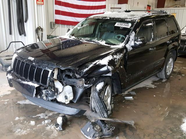 1J4HS48N75C569125 - 2005 JEEP GRAND CHER BLACK photo 2