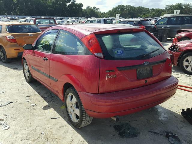 3FAFP31Z34R118138 - 2004 FORD FOCUS ZX3 RED photo 3