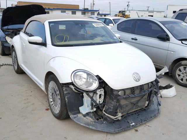 3VW517AT2GM813493 - 2016 VOLKSWAGEN BEETLE S/S WHITE photo 1