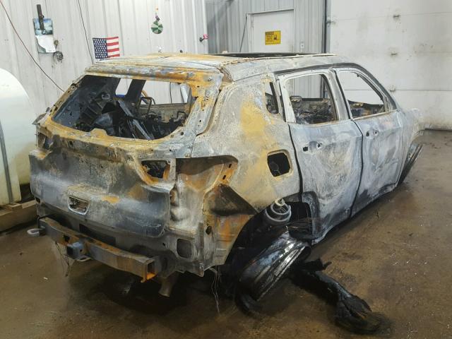 3C4NJDDB0JT307534 - 2018 JEEP COMPASS TR BURN photo 4